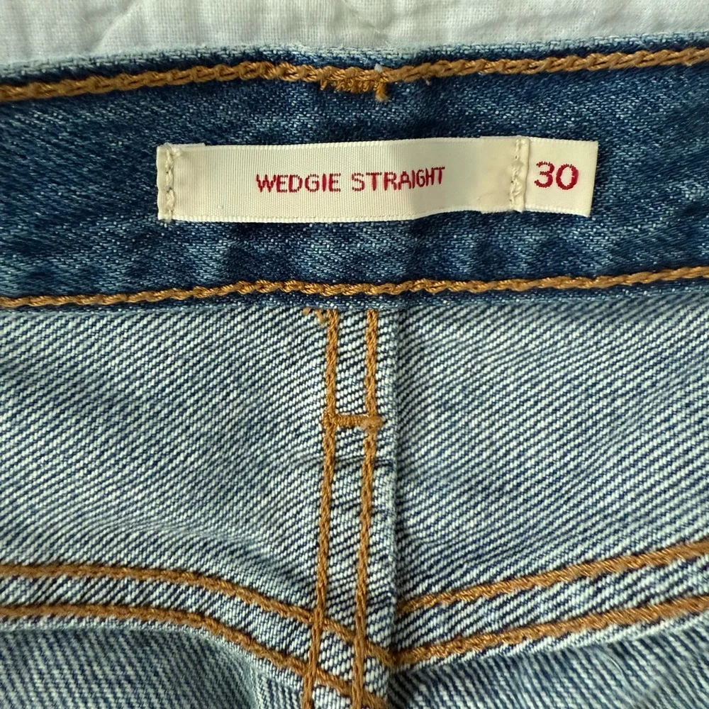 Levi’s Wedgie Straight Blue Denim Jeans - Picture 4 of 12